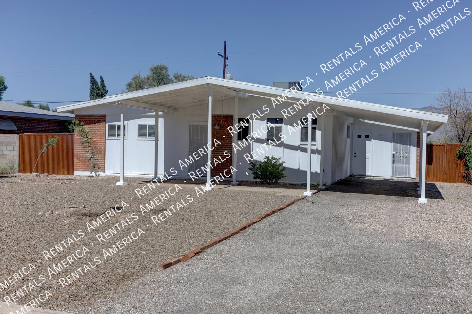 Charming 3 bedroom 2 bath Home with Modern Comforts property image
