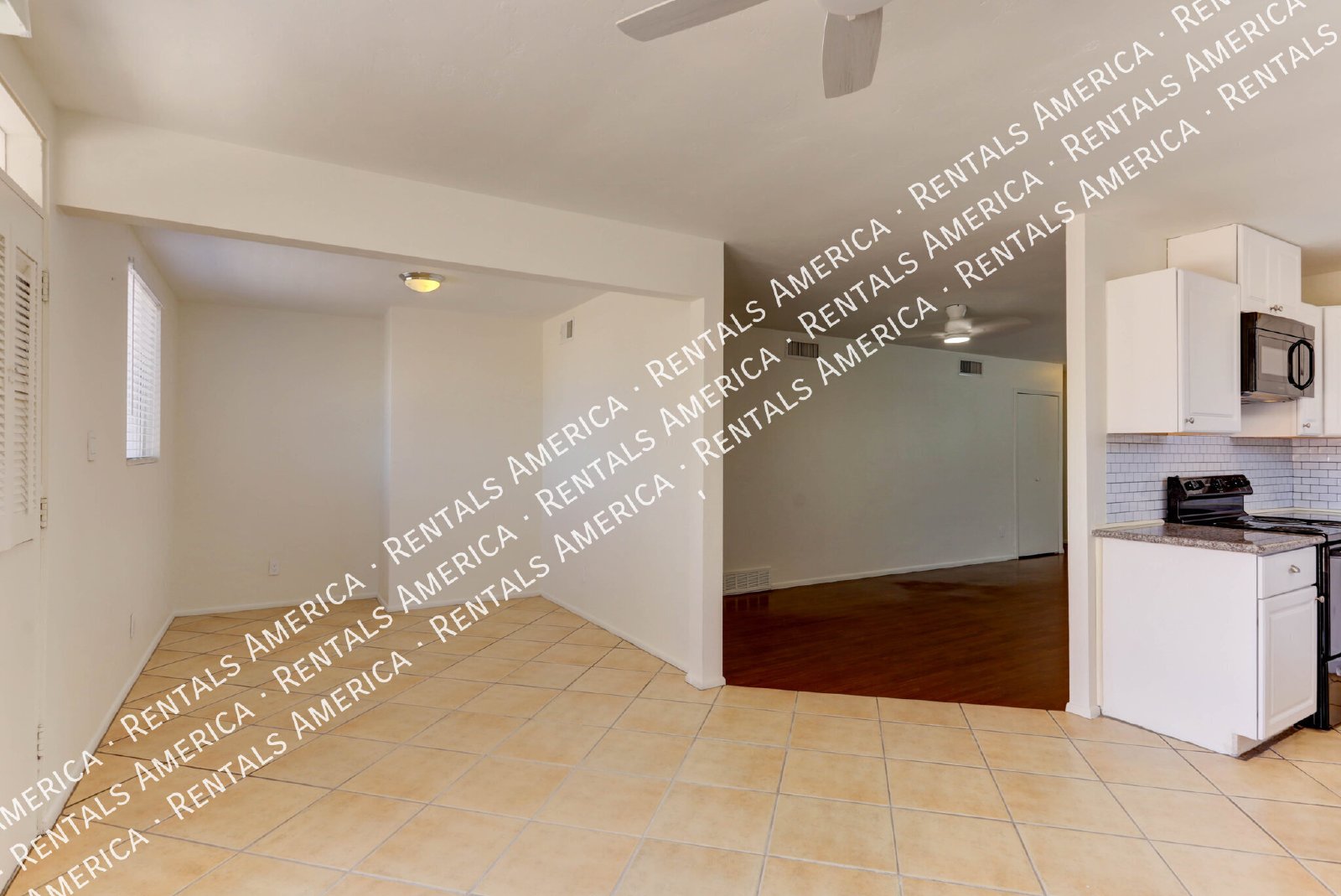 Charming 3 bedroom 2 bath Home with Modern Comforts property image