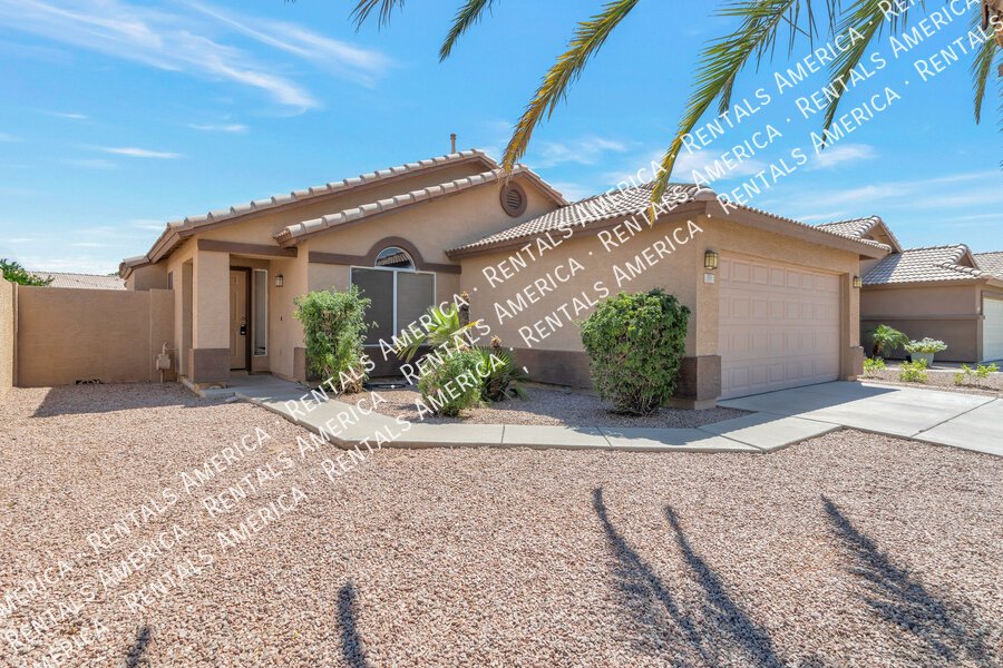 3 bedroom, 2 bath home PLUS Den in Rancho Del Verde property image