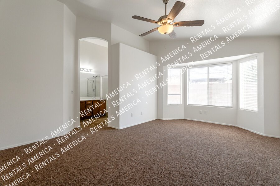 3 bedroom, 2 bath home PLUS Den in Rancho Del Verde property image