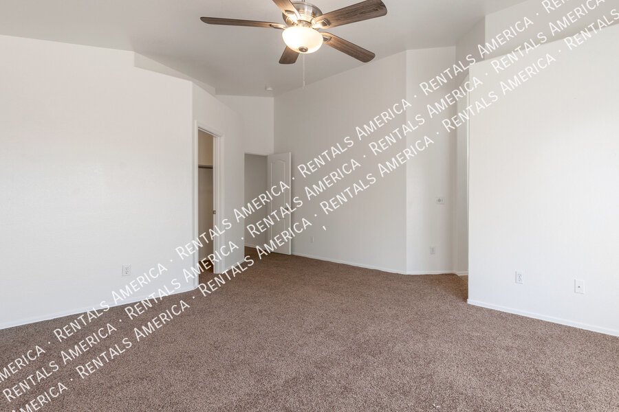 3 bedroom, 2 bath home PLUS Den in Rancho Del Verde property image