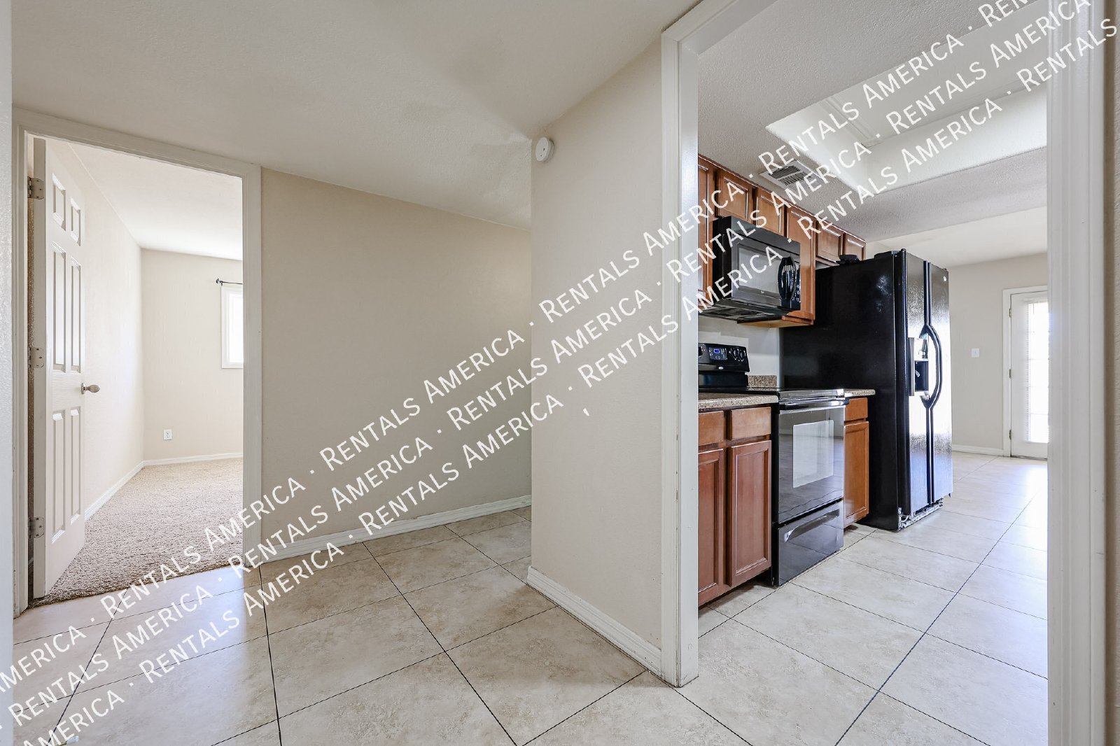 NO HOA,  4/2 bath Home in Tempe property image