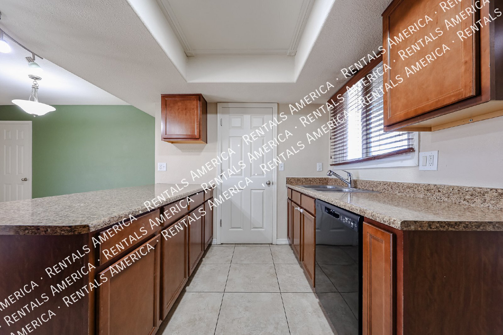 NO HOA,  4/2 bath Home in Tempe property image