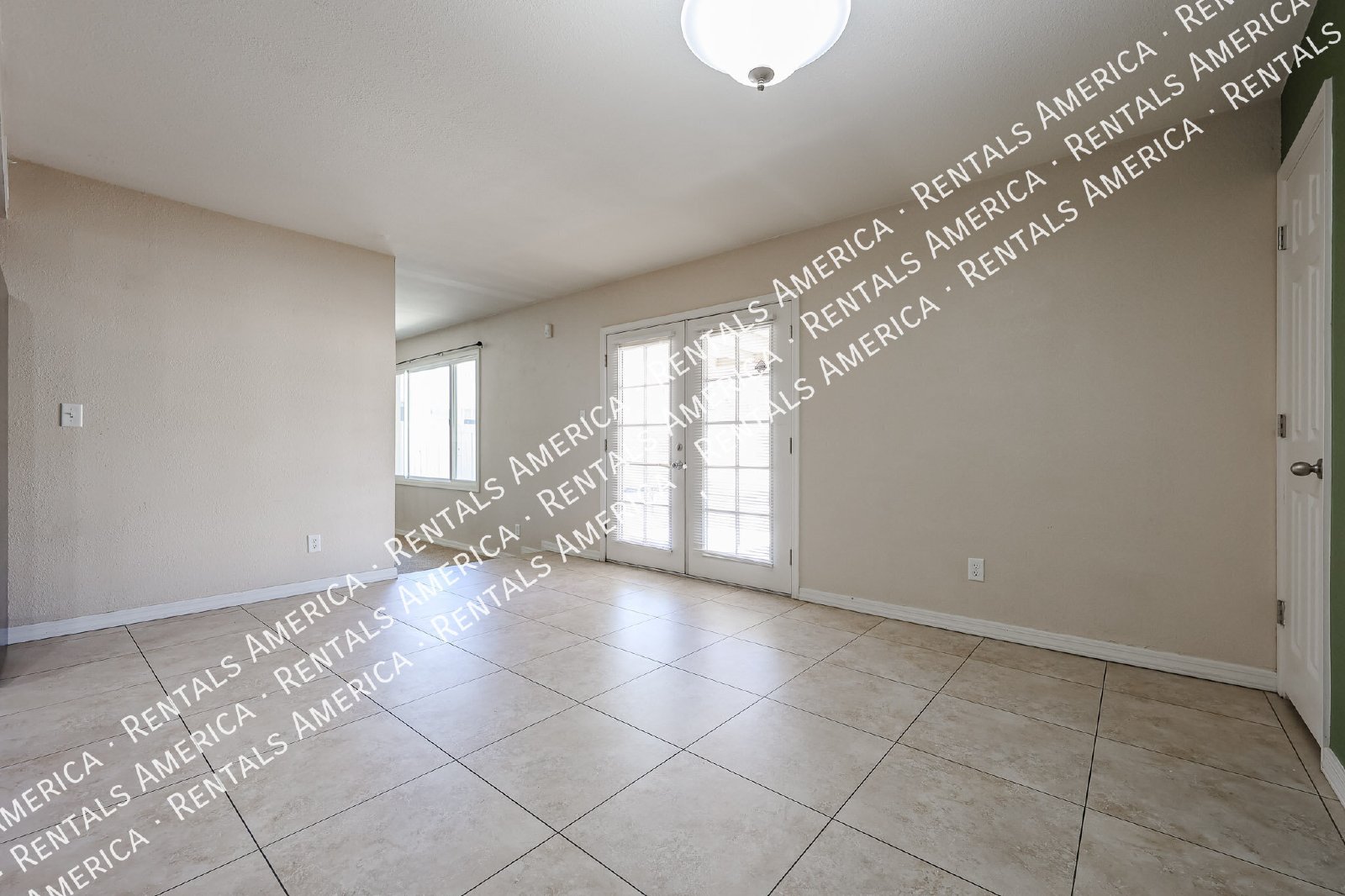 NO HOA,  4/2 bath Home in Tempe property image