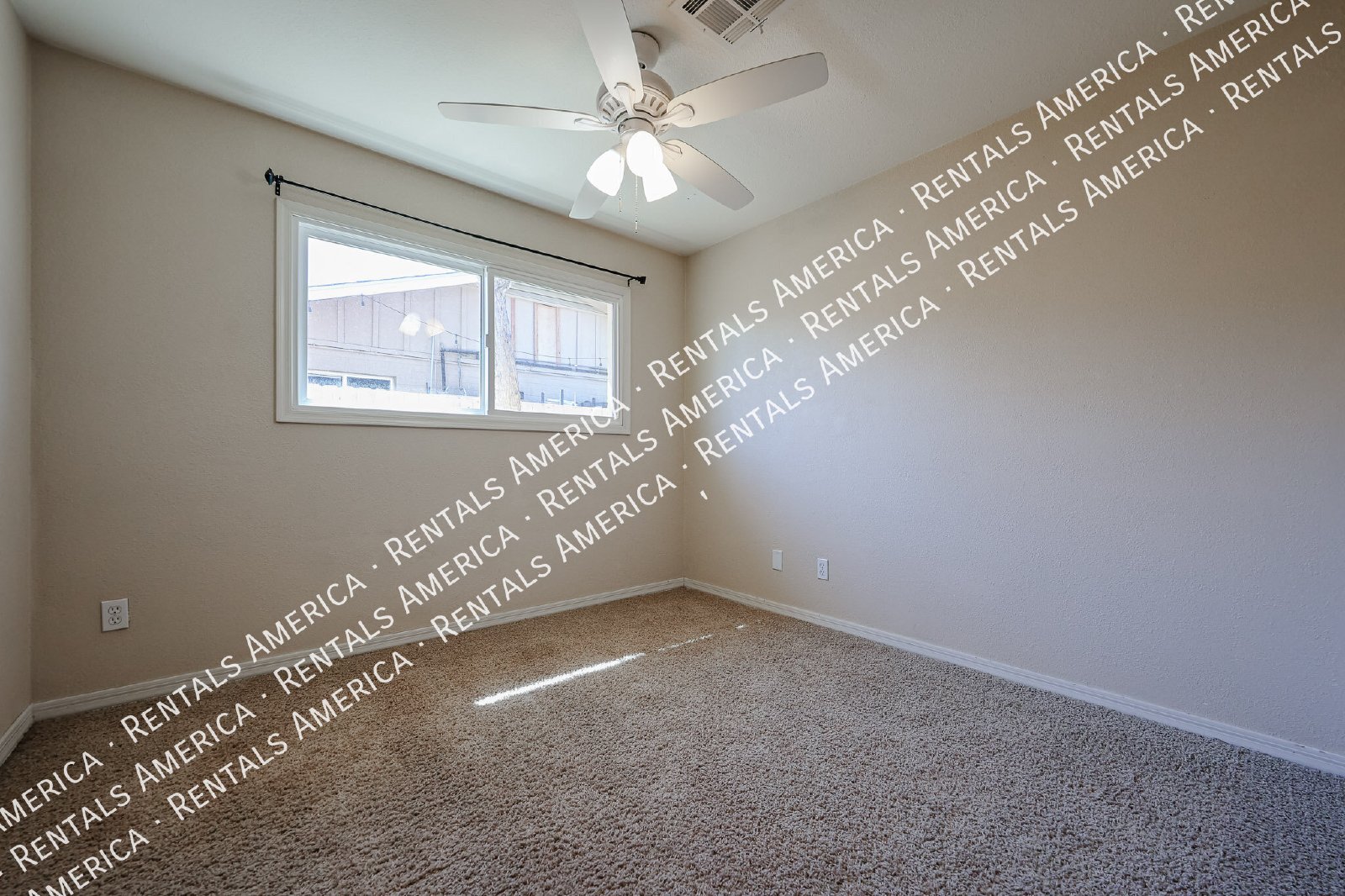 NO HOA,  4/2 bath Home in Tempe property image