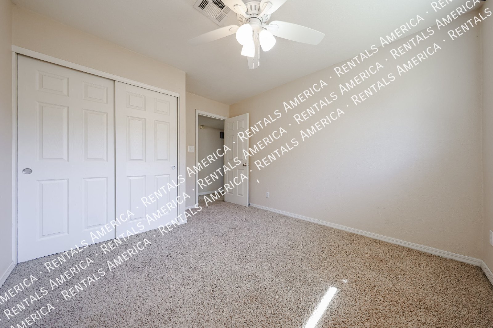 NO HOA,  4/2 bath Home in Tempe property image