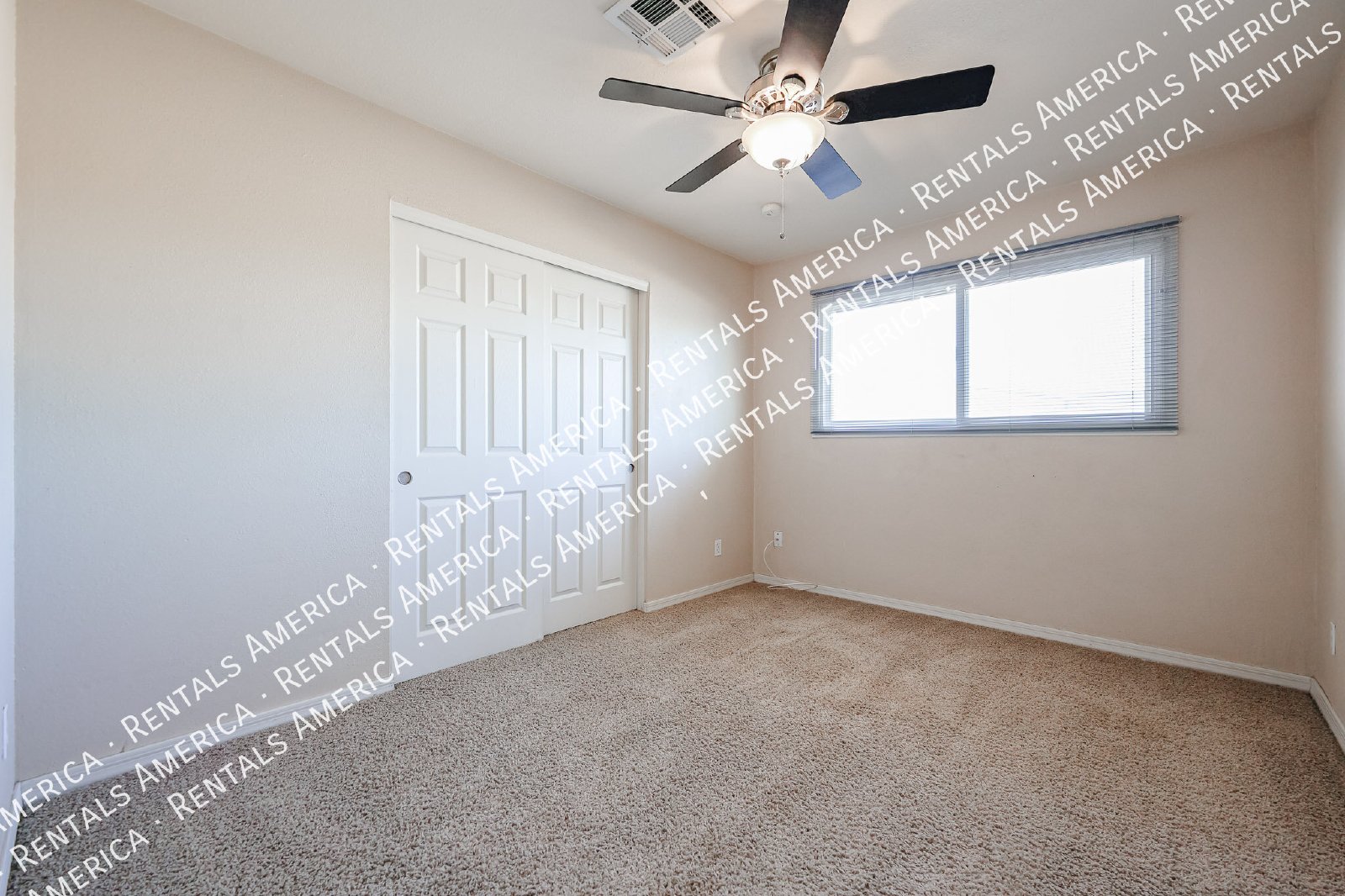 NO HOA,  4/2 bath Home in Tempe property image
