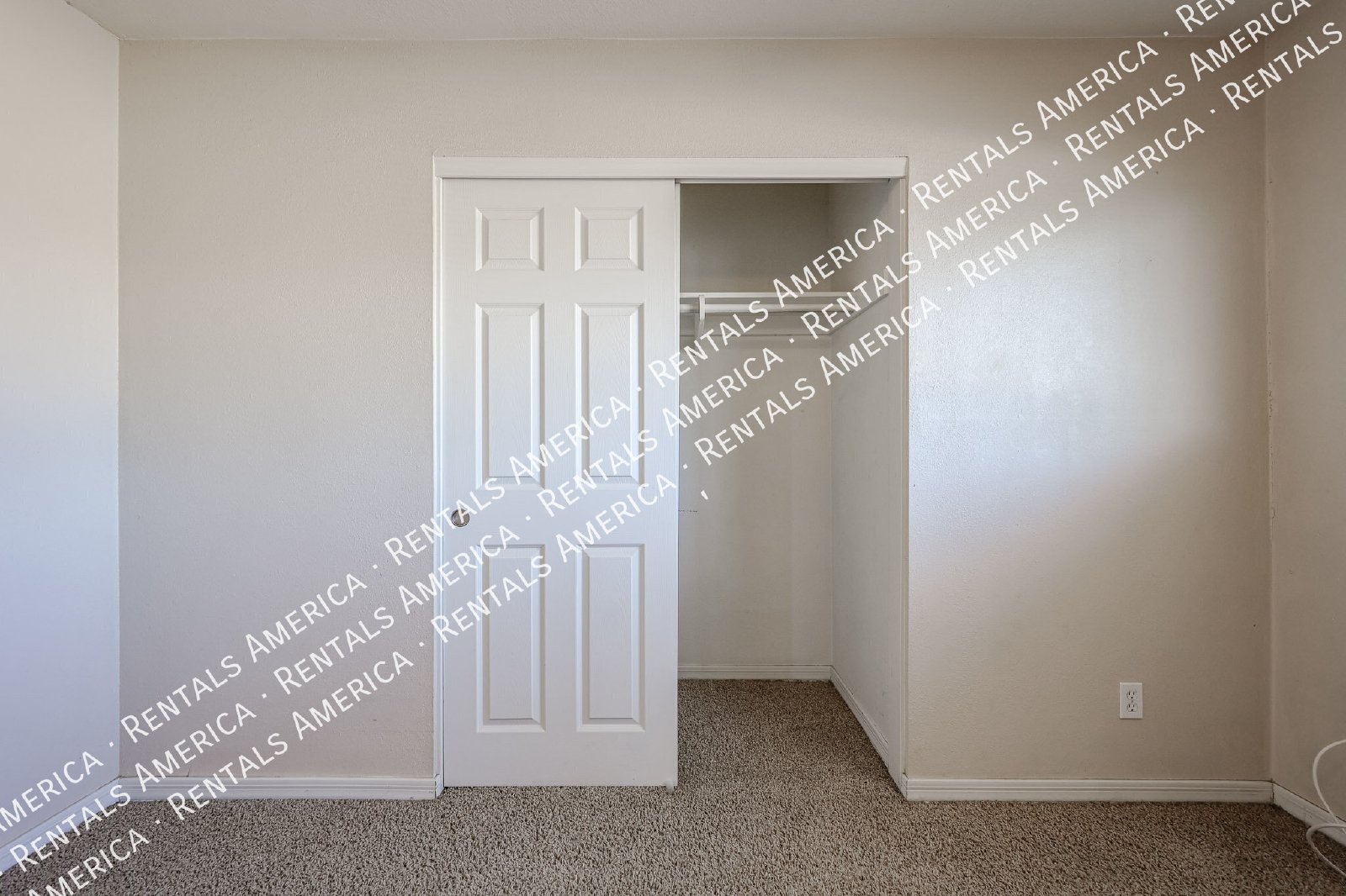 NO HOA,  4/2 bath Home in Tempe property image
