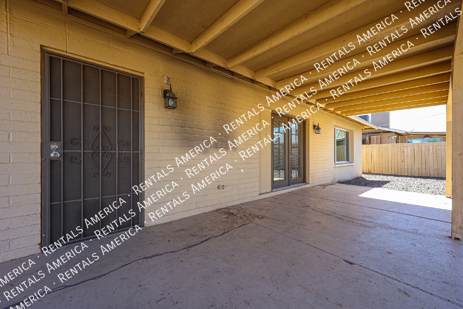 NO HOA,  4/2 bath Home in Tempe property image