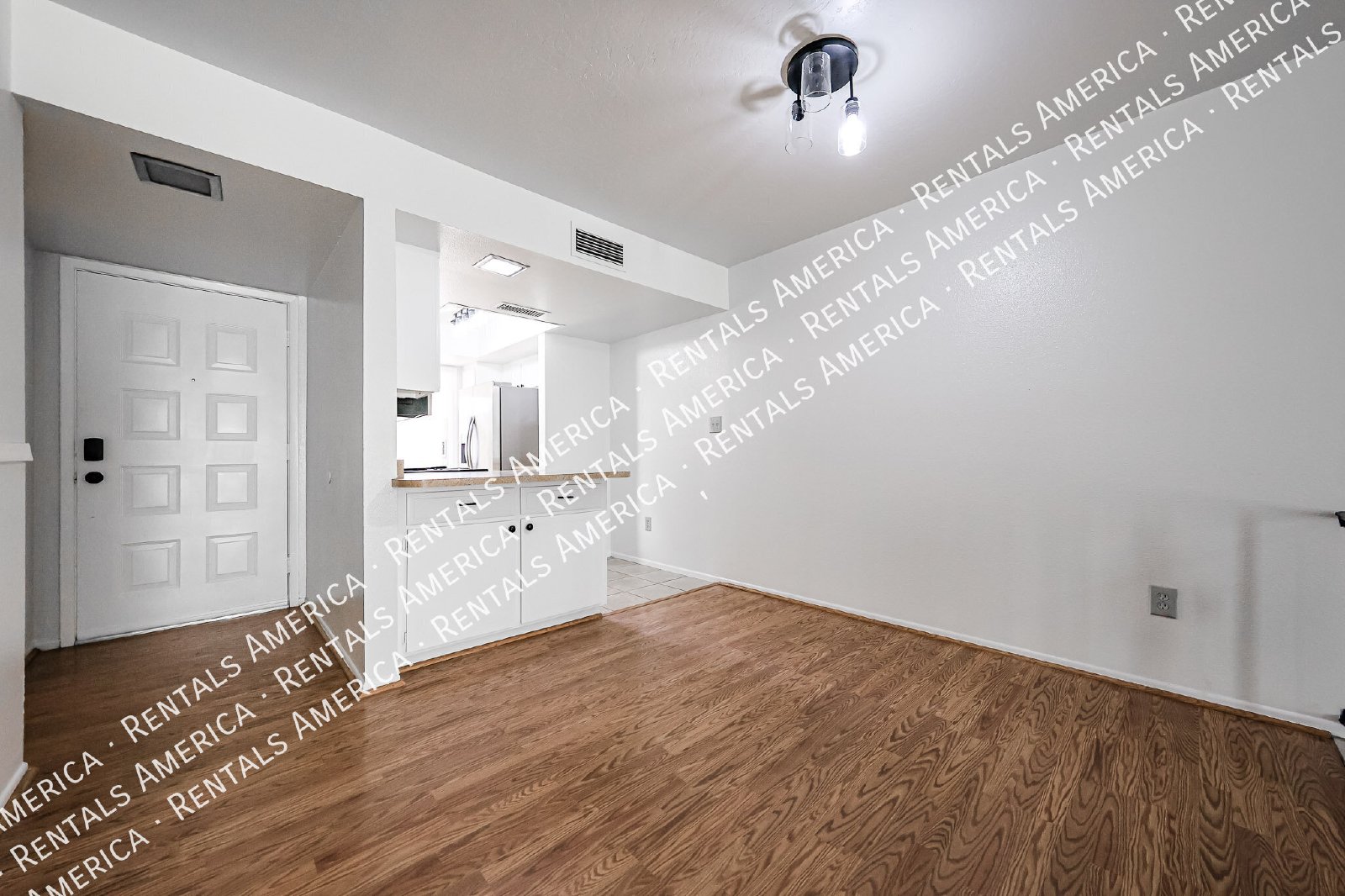 *Get 2 weeks free rent with a signed 12 month lease!* property image