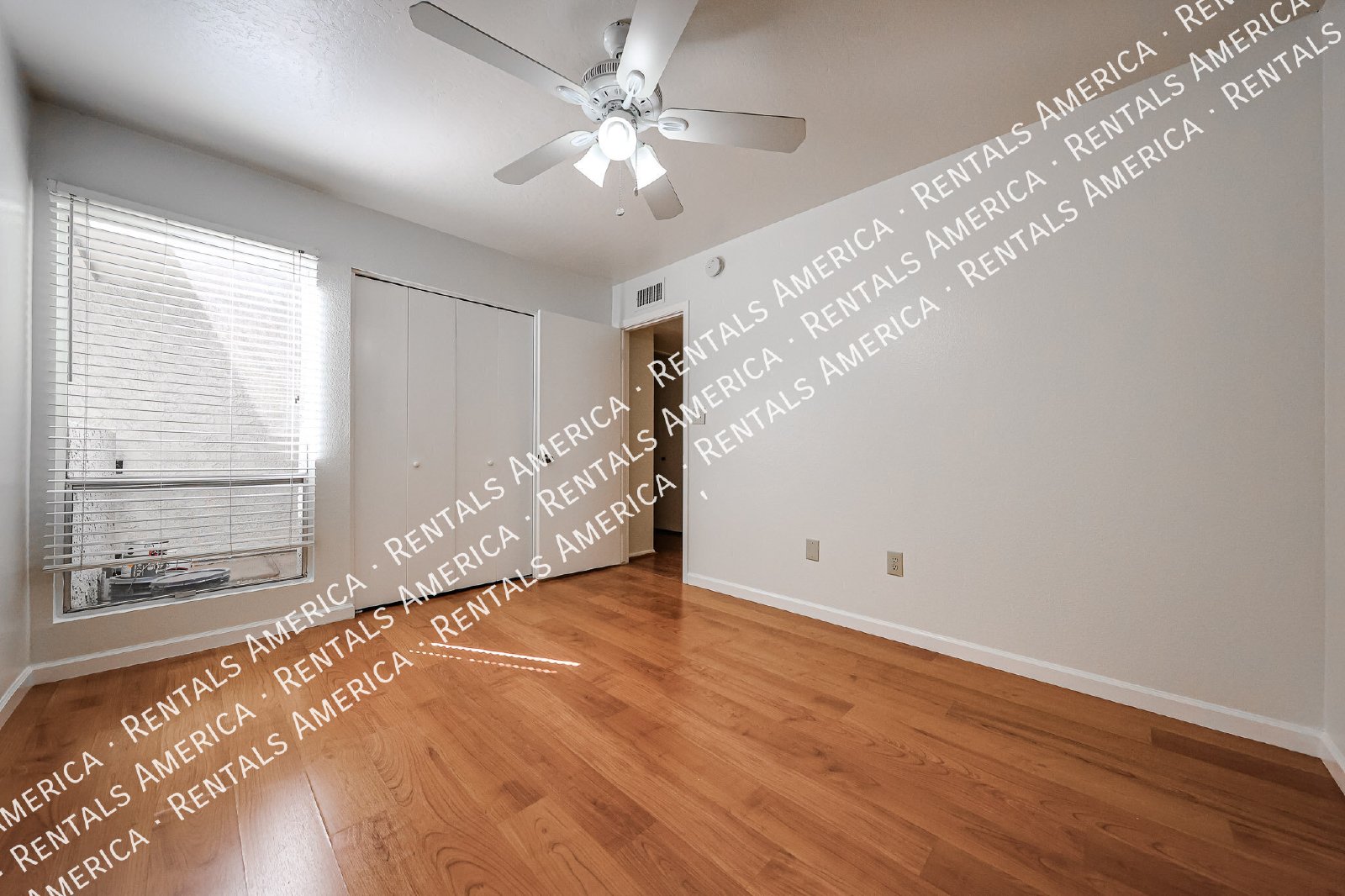 *Get 2 weeks free rent with a signed 12 month lease!* property image