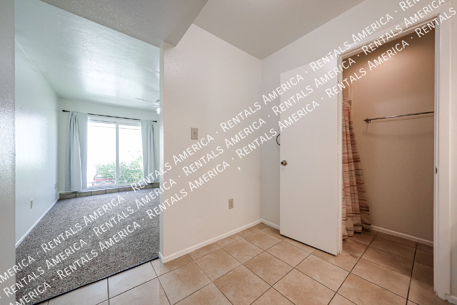 *Get 2 weeks free rent with a signed 12 month lease!* property image