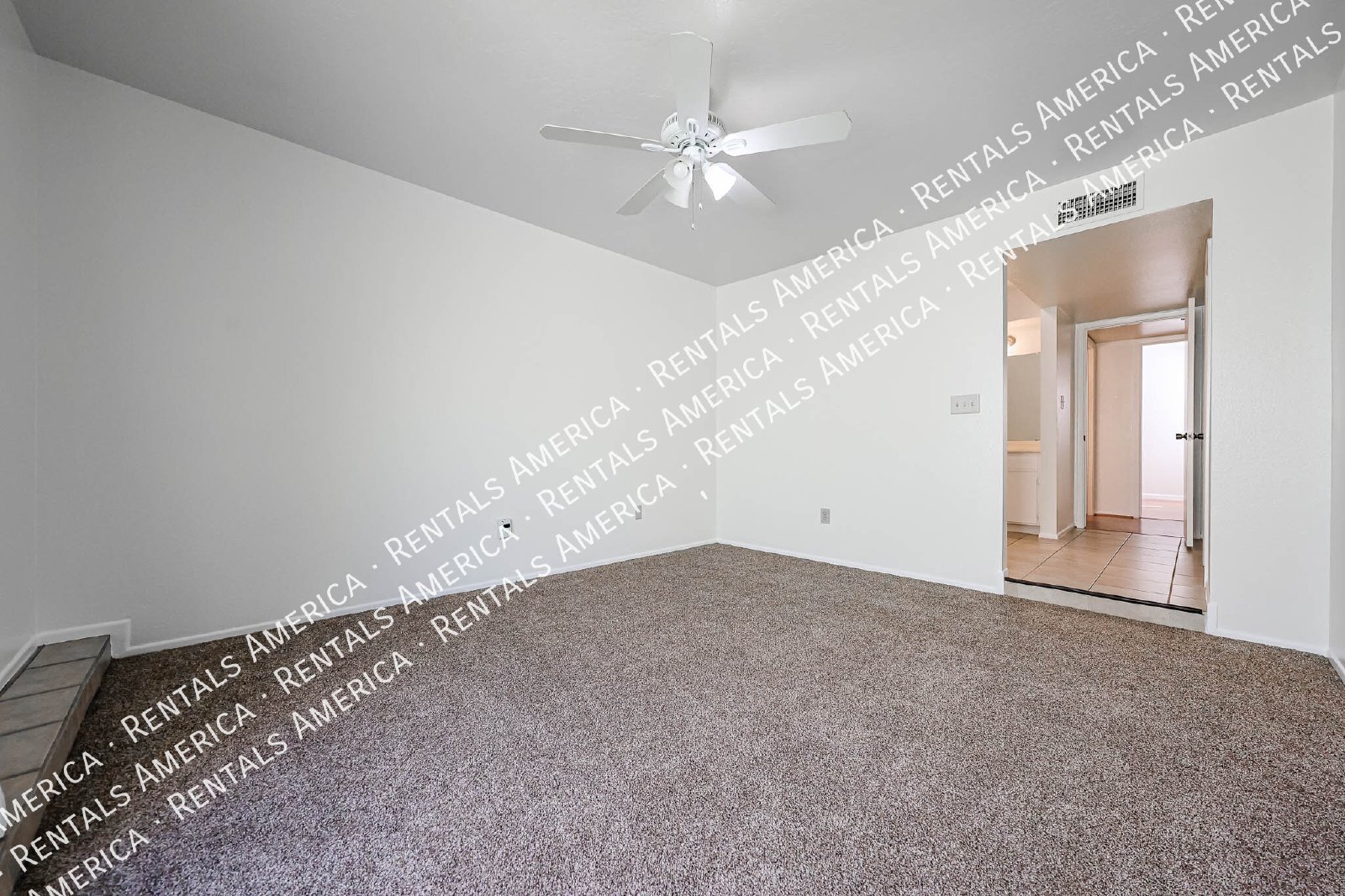*Get 2 weeks free rent with a signed 12 month lease!* property image