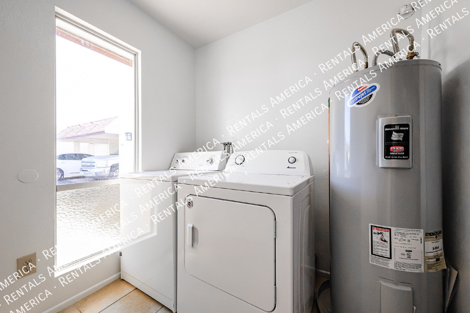 *Get 2 weeks free rent with a signed 12 month lease!* property image