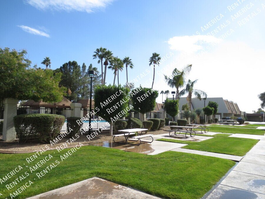 *Get 2 weeks free rent with a signed 12 month lease!* property image