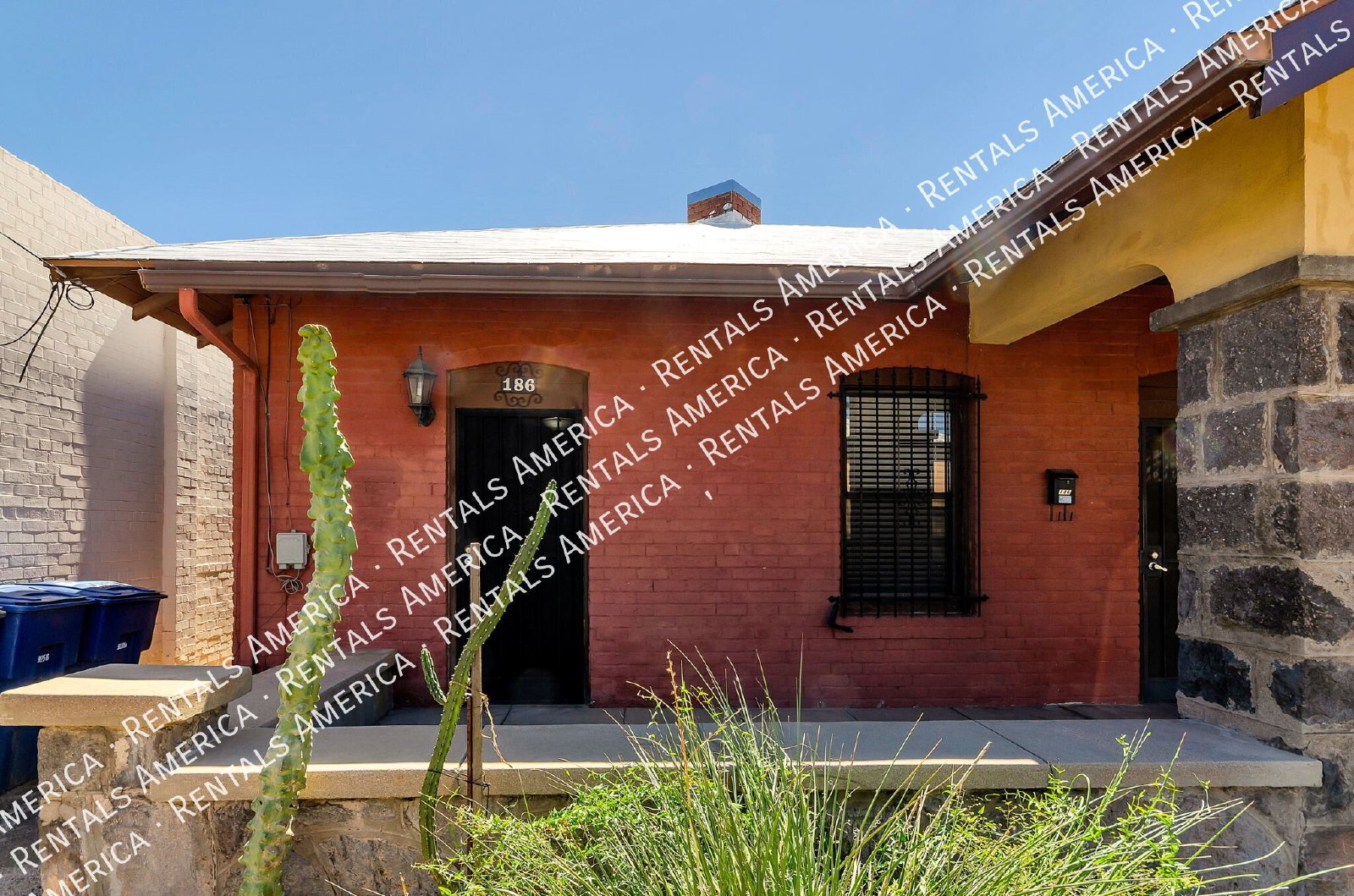 Rental available in El Presidio Historic District downtown property image