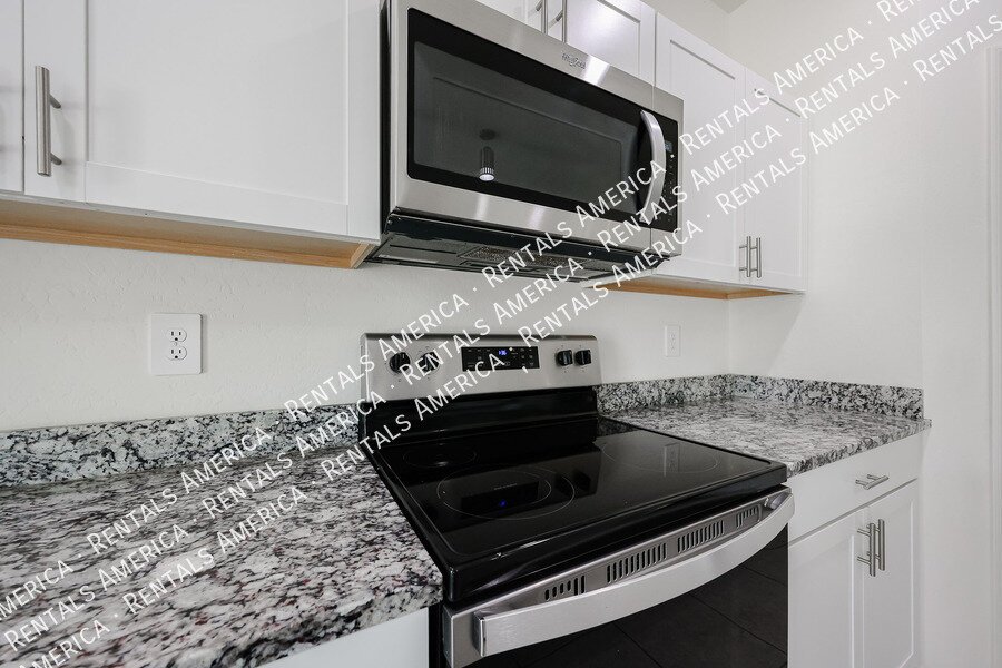 $500 RENT CREDIT +$500.00 DEPOSIT DISCOUNT! property image