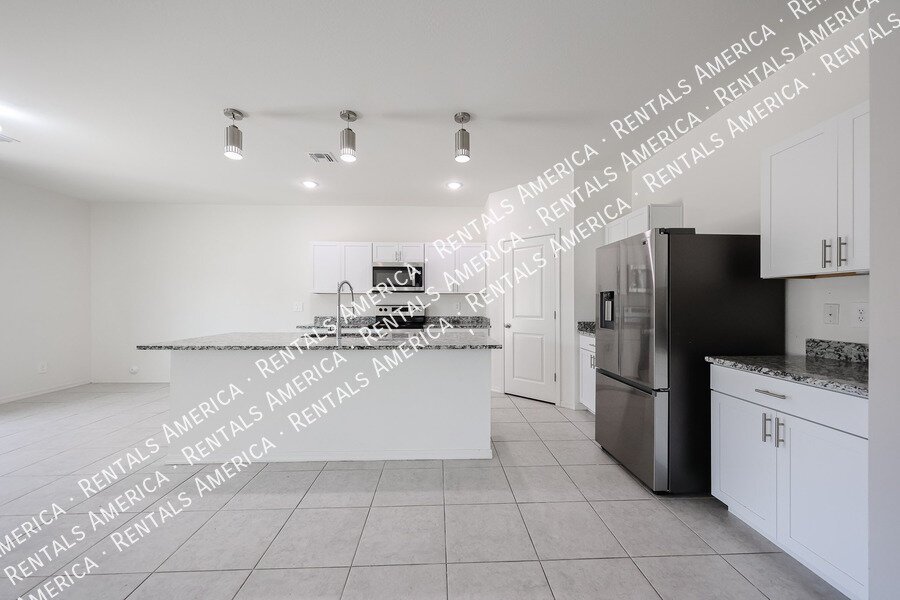 $500 RENT CREDIT +$500.00 DEPOSIT DISCOUNT! property image