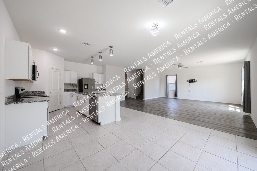 $500 RENT CREDIT +$500.00 DEPOSIT DISCOUNT! property image