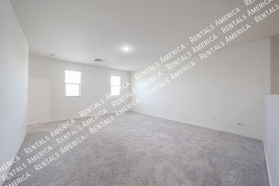 $500 RENT CREDIT +$500.00 DEPOSIT DISCOUNT! property image