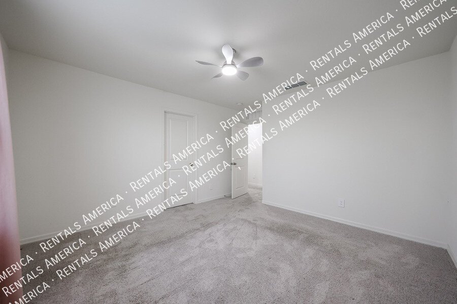 $500 RENT CREDIT +$500.00 DEPOSIT DISCOUNT! property image