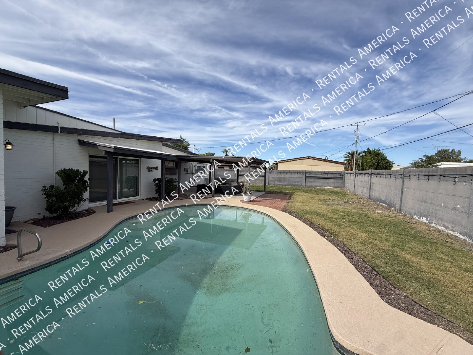 MOVE IN SPECIA! $2500 for monthly rentSOLAR, POOL, 2000 SQ Ft, SPECIAL property image