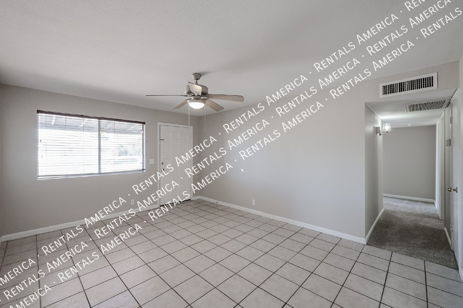 No HOA  Diving Pool  Mesa Home- 3 bedrooms 2 bath property image