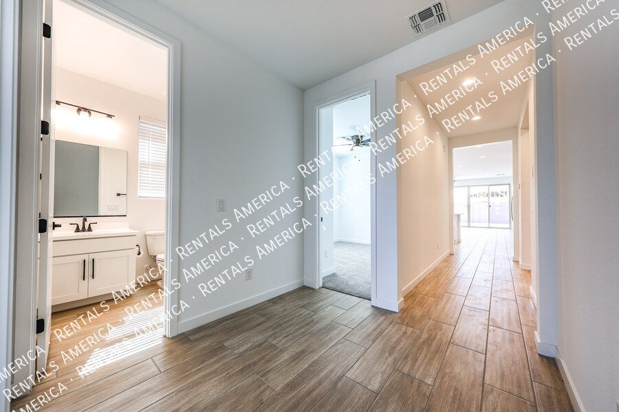 MOVE IN SPECIAL!!!! AVAILABLE NOW FOR IMMEDIATE MOVE IN property image