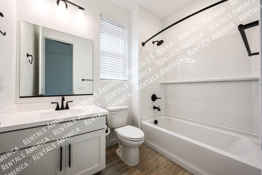 MOVE IN SPECIAL!!!! AVAILABLE NOW FOR IMMEDIATE MOVE IN property image