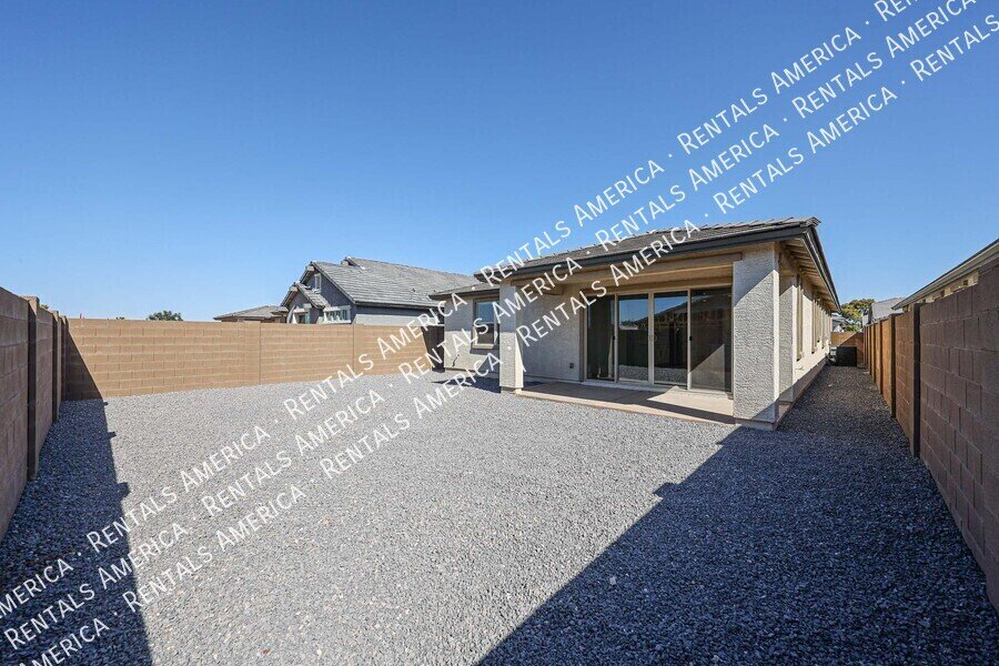 MOVE IN SPECIAL!!!! AVAILABLE NOW FOR IMMEDIATE MOVE IN property image