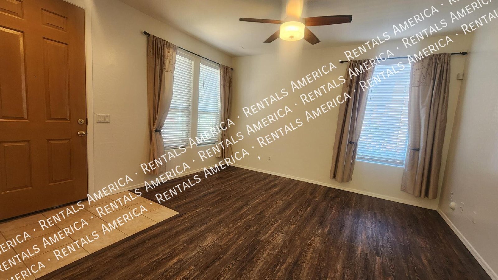 Gated Community! 3 Bedroom Townhouse w/ 2 Car Garage! property image