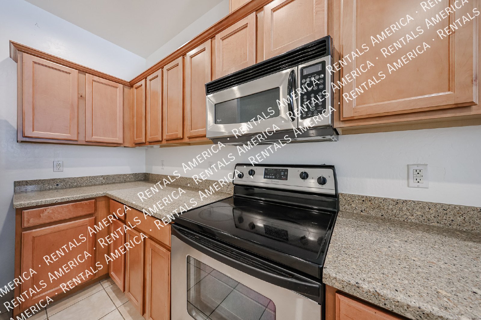 Gated Community! 3 Bedroom Townhouse w/ 2 Car Garage! property image