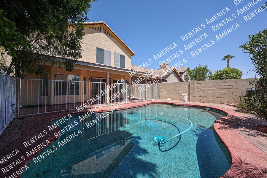 Spacious 5-Bedroom Home with Private Pool in Chandler property image