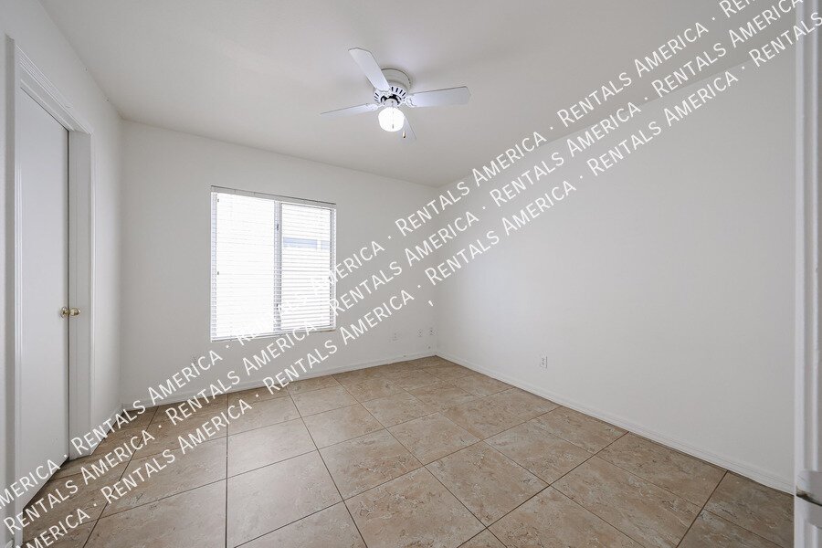 Spacious 5-Bedroom Home with Private Pool in Chandler property image