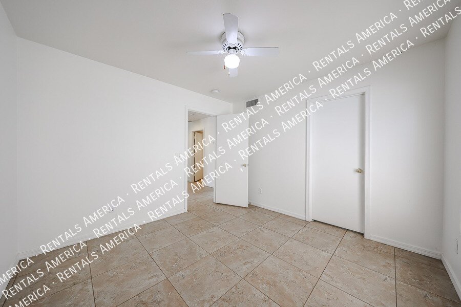 Spacious 5-Bedroom Home with Private Pool in Chandler property image
