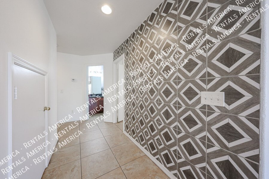 Spacious 5-Bedroom Home with Private Pool in Chandler property image