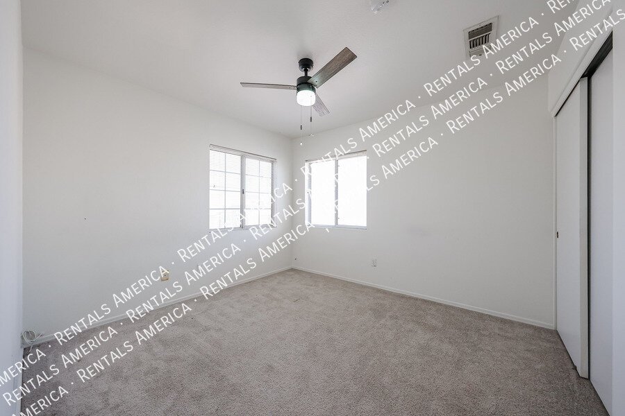 Spacious 5-Bedroom Home with Private Pool in Chandler property image
