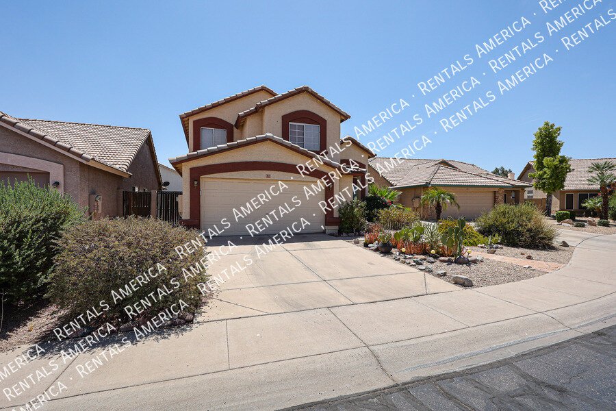Spacious 5-Bedroom Home with Private Pool in Chandler property image