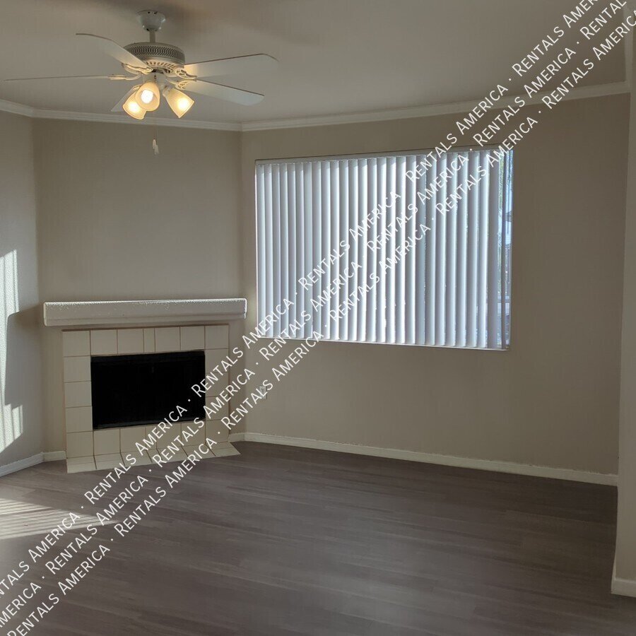 Spaciious 3RD Floor 1 BD 1BA Condo in the Gated Red Rox Community! property image