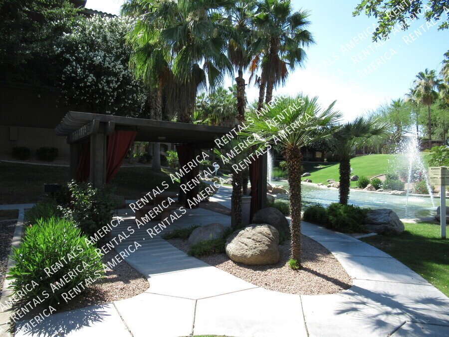 Spaciious 3RD Floor 1 BD 1BA Condo in the Gated Red Rox Community! property image