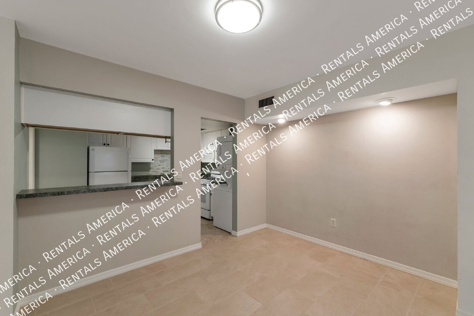 Stylish 2 Bedroom 2 Bathroom Townhome property image