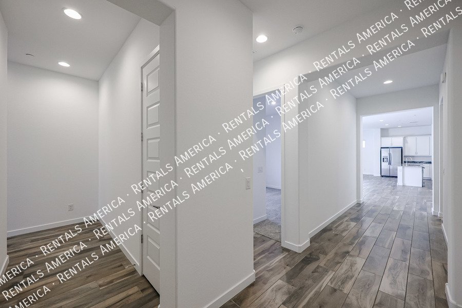 Awesome 4 Bedroom home in Chandler property image