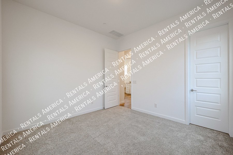 Awesome 4 Bedroom home in Chandler property image