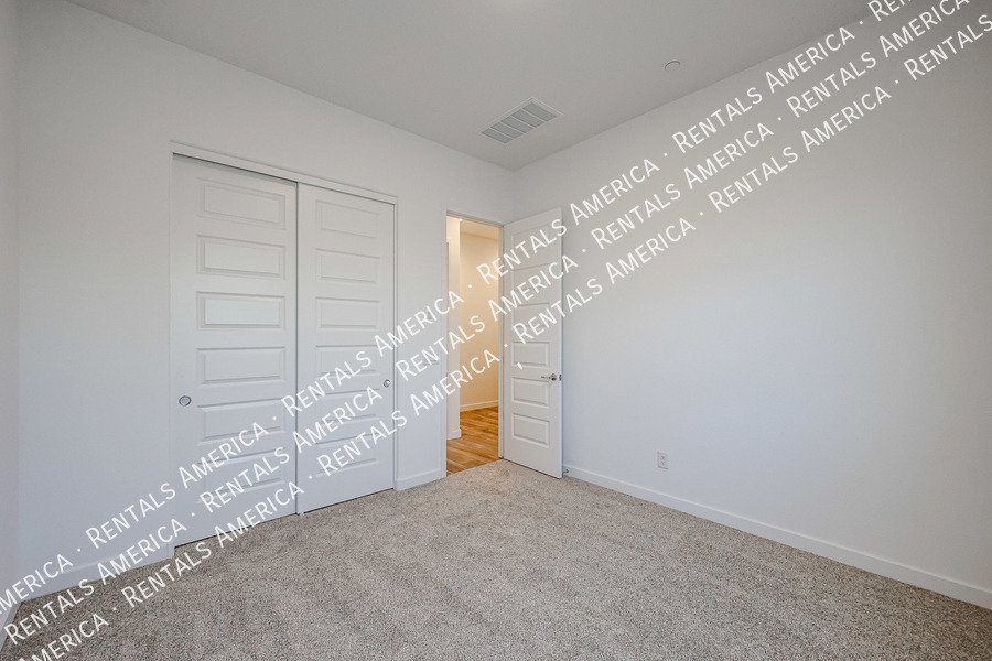 Awesome 4 Bedroom home in Chandler property image