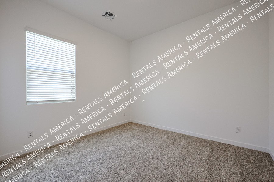 Awesome 4 Bedroom home in Chandler property image