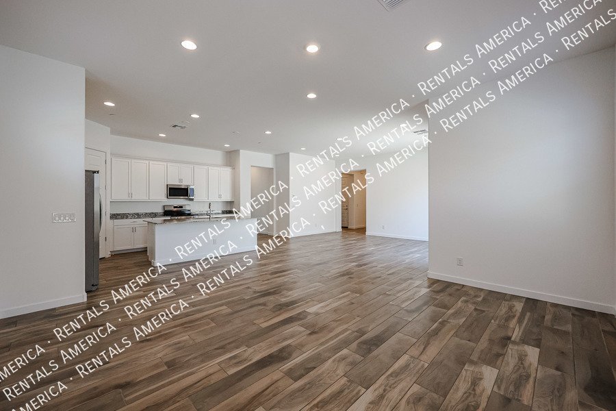 Awesome 4 Bedroom home in Chandler property image