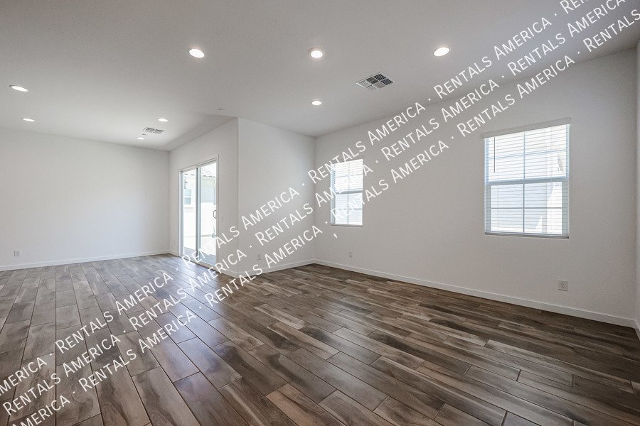 Awesome 4 Bedroom home in Chandler property image