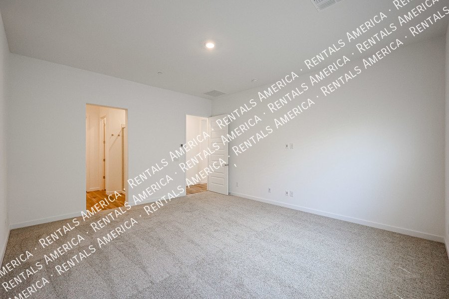 Awesome 4 Bedroom home in Chandler property image