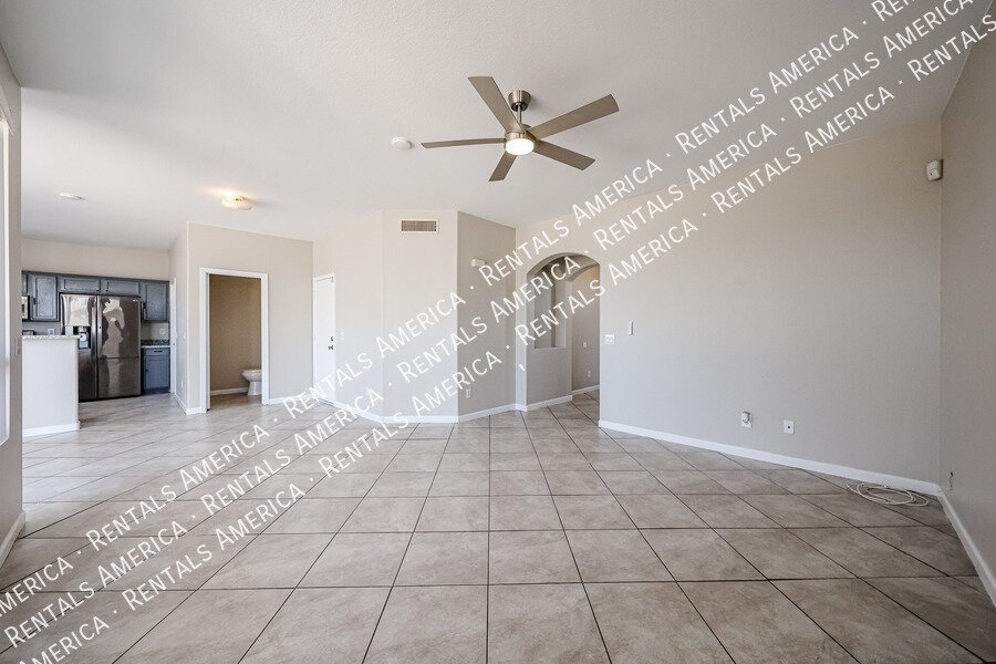 MOVE IN SPECIAL!!!!! TWO WEEKS FREE!!! property image