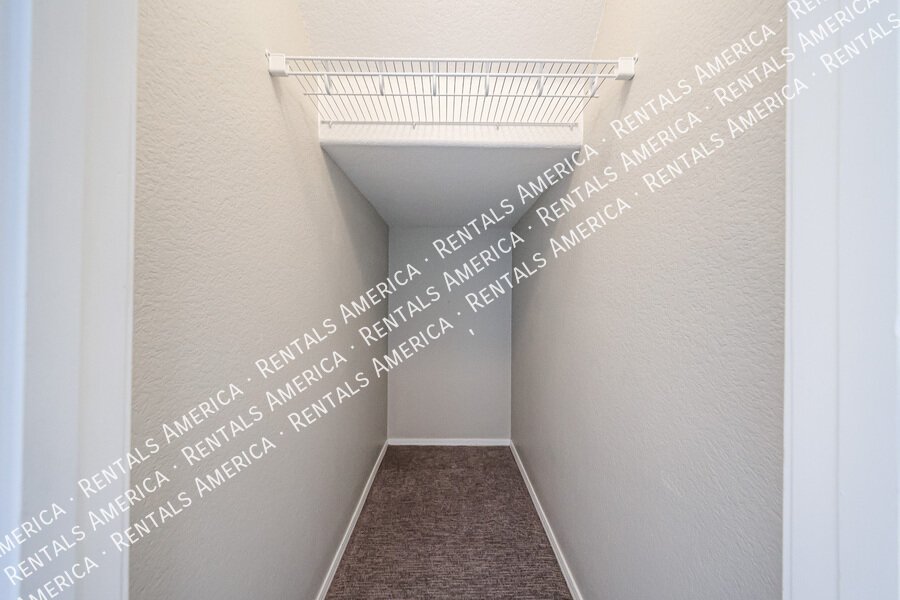 MOVE IN SPECIAL!!!!! TWO WEEKS FREE!!! property image